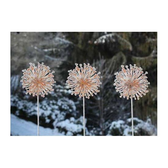 Blumenstecker Edelrost Blumenstecker Allium 40cm Durchmesser (flach) Gesamthöhe 160 cm 
Dekorativer Blumenstab Allium
Gesamtlä