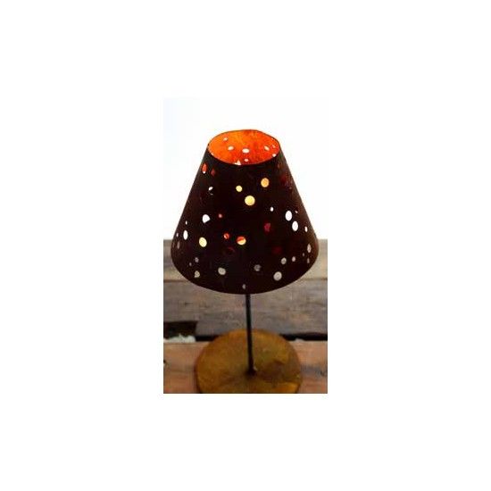 Kerzenhalter Windlicht - Dots - nostalgischer Lampenschirm zum Stellen auf Platte 
Durchmesser ca. 20 cm
Höhe variert zwischen