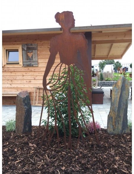 lebensgroße Figuren Rankhilfe - Mademoiselle - mit Kleid - Höhe 170 cm Rankhilfe "Mademoiselle" mit Kleid aus Metall mit Rost-Pa