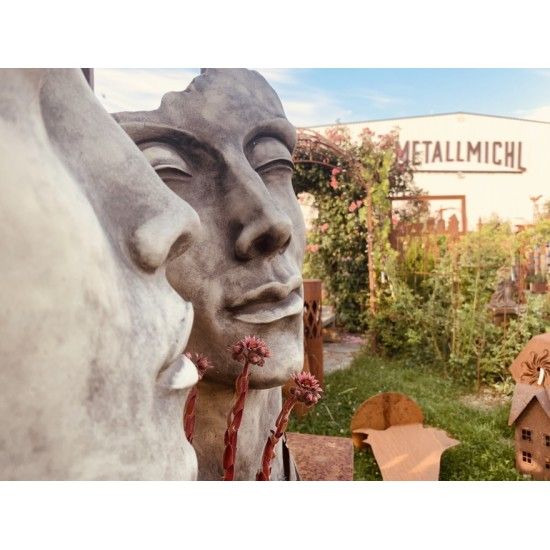 Steinfiguren Steinguss Kunstobjekt: Gesicht - MANN - Höhe 53 cm Breite 27 cm
Höhe 53 cm
Tiefe 17 cm
Gewicht 20 kg
