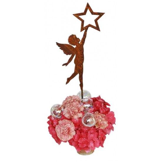 Weihnachtsdeko Aussen Gartenstecker Weihnachten Putte unter einem Stern 35 cm hoch 
Das Engelskind als Putte hält sich am Stern