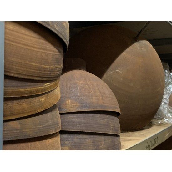 runde Pflanzschalen Halbkugelschale 60 cm Ø - große runde Pflanzschale modern und mediterran Schöne Pflanzschale aus einer Halbk