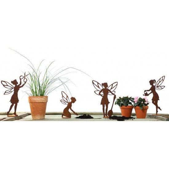 Elfen und Feen Deko Shop helfende Fee aus Edelrost stehend  mit Löffel auf Platte Höhe 23 cm Die Edelrost Fee auf Platte ist ein