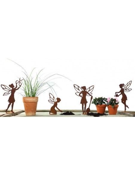 Elfen und Feen Deko Shop helfende Fee aus Edelrost stehend  mit Löffel auf Platte Höhe 23 cm Die Edelrost Fee auf Platte ist ein