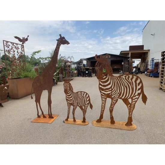 Afrika Edelrost Zebra XXL 150 cm hoch - Metall Gartenfigur Afrika 
Zebra in XXL Version für einen großen Garten der Blickfang!
