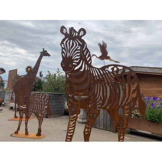 Afrika Edelrost Zebra XXL 150 cm hoch - Metall Gartenfigur Afrika 
Zebra in XXL Version für einen großen Garten der Blickfang!

