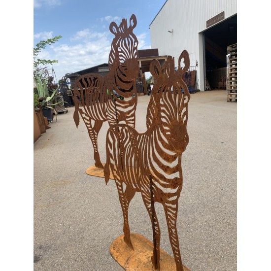 Afrika Edelrost Zebra XXL 150 cm hoch - Metall Gartenfigur Afrika 
Zebra in XXL Version für einen großen Garten der Blickfang!
