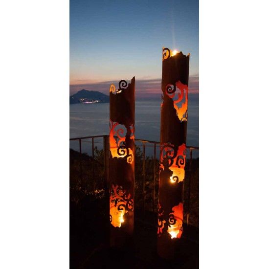Rostdeko zum Beleuchten Windlichtsäule - Venezia - klein Höhe 145cm - runde Rostsäule Dekorative Windlichtsäule aus Metall für D