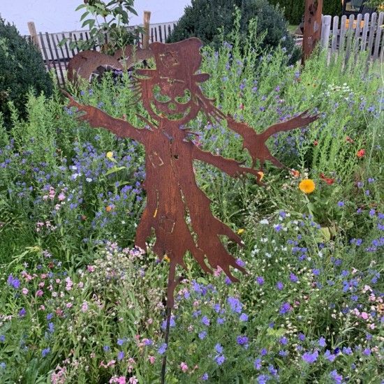 Herbstdeko Gartenstecker Vogelscheuche 60 cm + Stab 120 cm Gartenstecker für den Herbst mit Vogelscheuche aus Metall

Diese fi