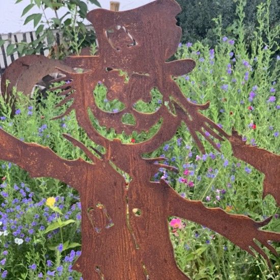 Herbstdeko Gartenstecker Vogelscheuche 60 cm + Stab 120 cm Gartenstecker für den Herbst mit Vogelscheuche aus Metall

Diese fi