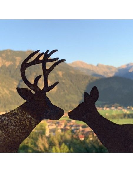 Hirsche, Wildtiere und Waldbewohner Deko Hirsch groß auf Platte -  Höhe 30 cm - küssender Hirsch Höhe 30 cm
Breite 26 cm
 Hirsche, Wildtiere und Waldbewohner Deko Hirsch groß auf Platte -  Höhe 30 cm - küssender Hirsch Höhe 30 cm
Breite 26 cm