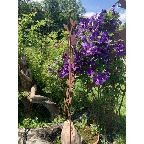 Gartenstecker Gartenstecker mit verschlungenen Ranken und Kugel - Höhe 180cm Produktdetails:
Höhe 180 cm
Breite cm
Gartenstab