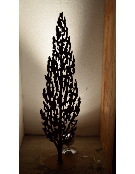 Bäume Edelrost Zypresse - Toscana - mit Ausschnitten, Höhe 180 cm, zum Stecken Höhe 180 cm
Breite 45 cm
hinten ist ein Rohr an