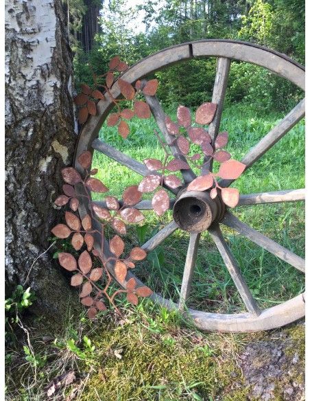 Blätter und Zweige Deko Blätter an Ast Variante B Länge 22 cm - Deko zum Hängen Länge 22 cm
Breite 22 cm
Stahl 1 mm
