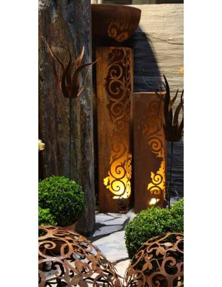 Rechteckige Säulen Rost Säule Venezia 1 m hoch 33,5 x 33,5 cm 
sehr edle und stilvolle Rost Säule, rechteckig
1 m hoch, 33,5 x