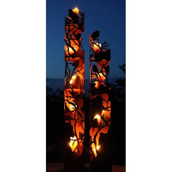 Vogel Deko Windlichtsäule Vögelchen 150 cm - runde Rostsäule Diese runde Vogelsäule ist als Windlichtsäule das ganze Jahr ein Hi