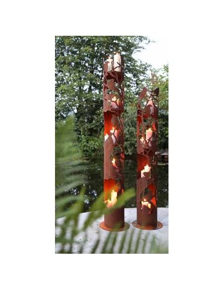 Vogel Deko Windlichtsäule Vögelchen 150 cm - runde Rostsäule Diese runde Vogelsäule ist als Windlichtsäule das ganze Jahr ein Hi