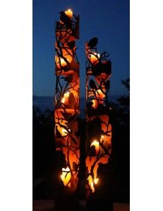 Windlichtsäule Metall oder Holz mit Glas  Windlichtsäule Vogel 180 cm - runde Rostsäule mit Ästen und Vögelchen 
Im Sommer kann 2