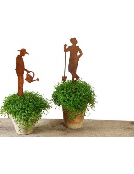 Gärtner Figur Gärtner „Gerhard“ mit Gießkanne, auf Platte 30cm auf Standplatte
Höhe 30 cm
