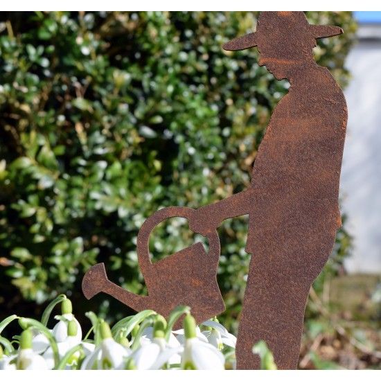 Gärtner Figur Gärtner „Gerhard“ mit Gießkanne, auf Platte 30cm 
auf Standplatte
Höhe 30 cm
