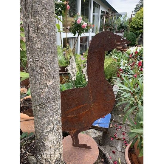 Frühlingsdeko Deko Gans Gartenfigur Metall - stehend seitlich Höhe 60 cm,
auf Bodenplatte
