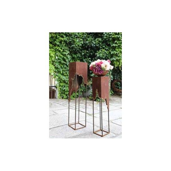 Skulpturen - Rostsäulen und Stelen  Gartentisch Riss mit goldenem Rand als Abschluss - Höhe 125 cm - Podest 
Risstisch mit gold