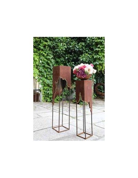 Skulpturen - Rostsäulen und Stelen  Gartentisch Riss mit goldenem Rand als Abschluss - Höhe 125 cm - Podest 
Risstisch mit gold