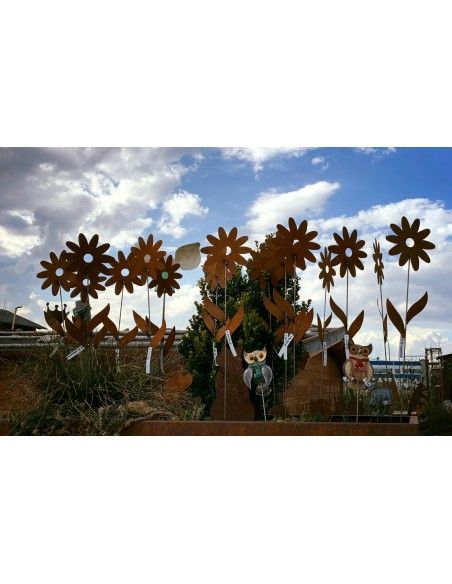 Blumen Gartenstecker Sommerblume - Höhe 100 cm 
diese sommerliche Blume mit Rost Patina ist als Gartenstecker von Juni