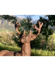 rostige Deko Hirsche und Rehe Deko Hirsch aus Gusseisen - stehend - 24,5 cm hoch 
Dieser aus Gusseisen hergestellte Metall Hirs 2