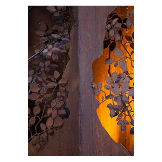 Rechteckige Säulen Rostsäule mit Blätterranken innen - 120 cm hoch, 35 x 35 cm 
aufwändig gearbeitete Säule aus rostigem Metall