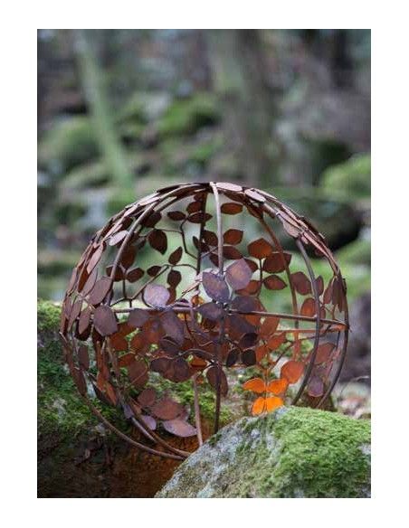 50 cm Dekokugeln in Rost Optik Rost Gartenkugel mit Blättern - außen + innen - Ø 50 cm 
Ø 50 cm
aufwändig gearbeitete Dekokuge
