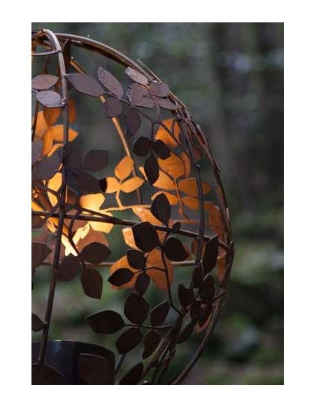 50 cm Dekokugeln in Rost Optik Rost Gartenkugel mit Blättern - außen + innen - Ø 50 cm 
Ø 50 cm
aufwändig gearbeitete Dekokuge