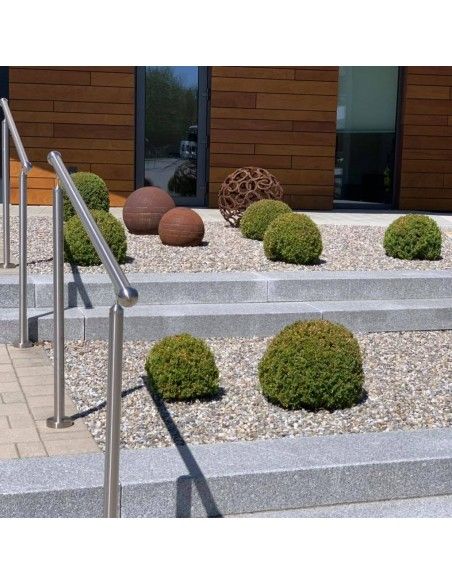 Edelrost Deko Mit Gold Verzierungen Edelrost Kugel mit unregelmäßigen Goldstreifen - Durchmesser 25 cm Edelrost Kugel mit unrege