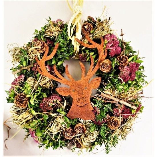 Deko Hirsch für Kranz Hauseingang gestalten