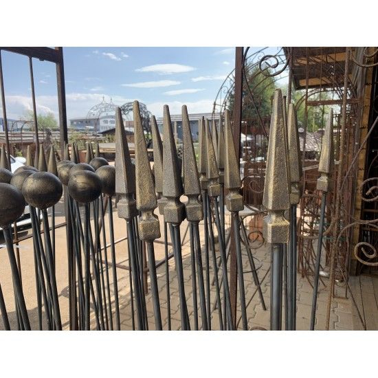 Start Rankstab Obelisk Stab 120 cm 

Höhe 120 cm
Großer stabiler Rank Stab für Kletterpflanzen

