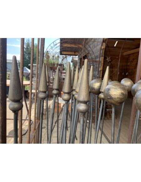 Start Rankstab Kegel Stab 120 cm 

Höhe 120 cm
Großer stabiler Rank Stab für Kletterpflanzen

