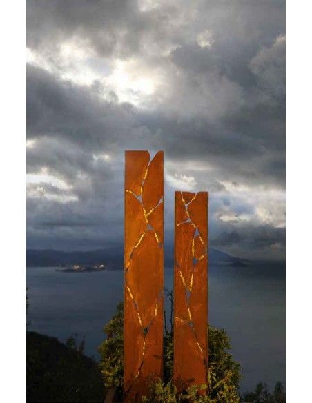 Skulpturen - Rostsäulen und Stelen  Deko Stele mit Goldrissen zum Stecken - Höhe 100 Höhe 100 cm
 Skulpturen - Rostsäulen und Stelen  Deko Stele mit Goldrissen zum Stecken - Höhe 100 Höhe 100 cm