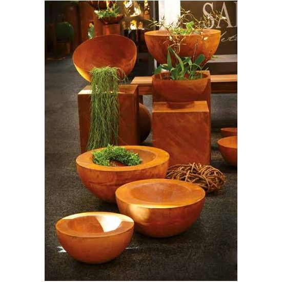 Rechteckige Säulen Edelrost Podest  80 cm hoch Säule 
Länge 40 cm
Breite 40 cm
Höhe 80 cm
unten offen und somit umgedreht al