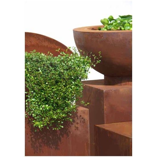 Rechteckige Säulen Edelrost Podest  80 cm hoch Säule 
Länge 40 cm
Breite 40 cm
Höhe 80 cm
unten offen und somit umgedreht al