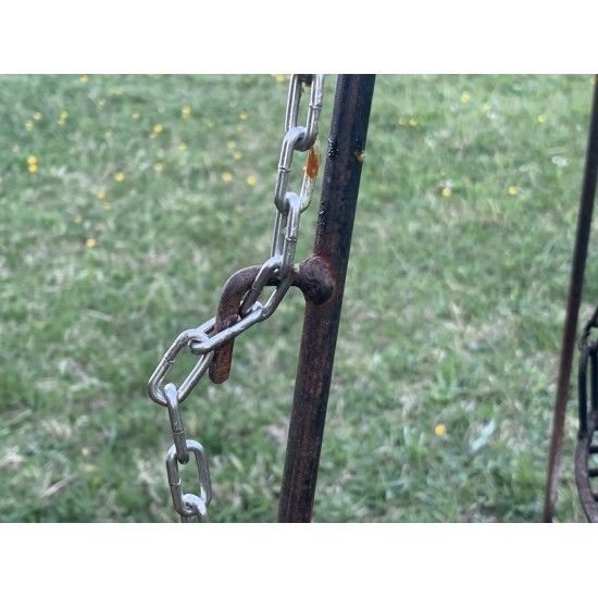 Neuheiten decoratio Dreibeingrill - Höhe 190 cm - mit Grillrost Ø 40 cm 
Höhe 190 cm
Durchmesser Grill 40 cm
unbehandelt
pas