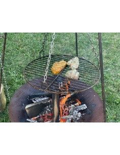 Neuheiten decoratio Dreibeingrill mit Grillrost - Höhe 190 cm, Durchmesser Grillrost 60 cm 
großer massiver Dreibein Grill für 2
