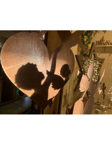 Engelfiguren kaufen und Engel Bastel-Ideen Engel Putte mit Herz in der Hand als Gartenstecker - Höhe 79 cm - groß - Weihnachtsen