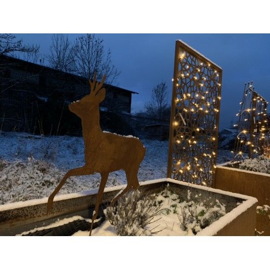 Weihnachtsdeko Gehender Rehbock als Gartenstecker Höhe 72 cm -  Größe 2 
Gehender Rehbock auf kurzem Stab
Größe 2
Höhe 72 cm
