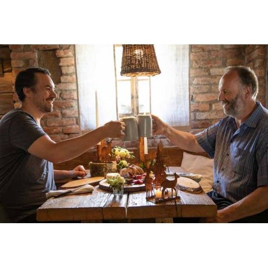 Windlichte und Kerzenhalter für Weihnachten Stabkerzenkalter gekantet, mit Wildfamilie, Höhe 30 cm, Breite 20 cm Weihnachtlicher