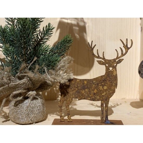 ausgefallene Tischdekoration  Deko Hirsch Mini - kleiner Edelrost-Hirsch Hiruz Höhe 12 cm 
H: 12 cm
B: 11 cm
netter Hirsch al