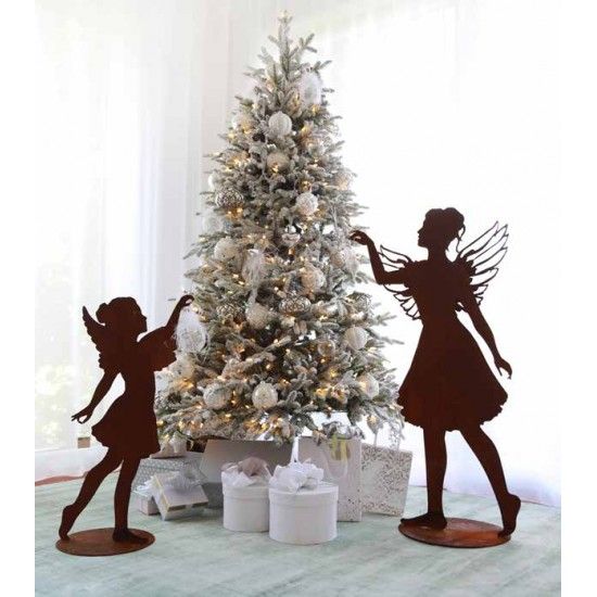 Weihnachtsdeko Schmückender Engel auf Platte - Claire - Höhe 100 cm mit offfenen Flügeln Dieser schmückende Engel hat eine integ