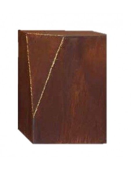 Start niedriges Podest Dreieck mit goldener Naht - Höhe 50 cm 
Höhe 50 cm
Breite 40 cm
