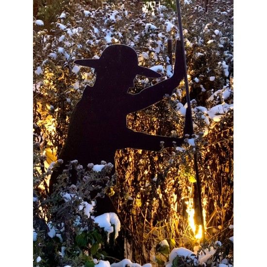 Gartenstecker Staudenhalter Gärtner Heinz - Höhe 100cm Höhe Gärtner: 100cm
Gesamthöhe mit Staudenhalter: 140cm
