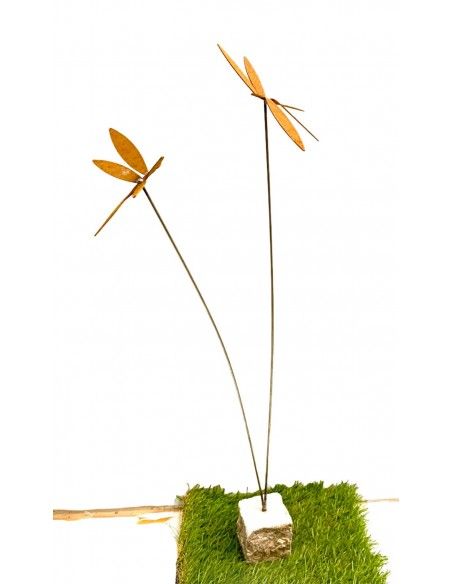 Start Libellen Deko 2er Gruppe auf Grantitsockel - Höhe 60 cm 
Gesamthöhe 60 cm
Sockelhöhe 6 cm Start Libellen Deko 2er Gruppe auf Grantitsockel - Höhe 60 cm 
Gesamthöhe 60 cm
Sockelhöhe 6 cm