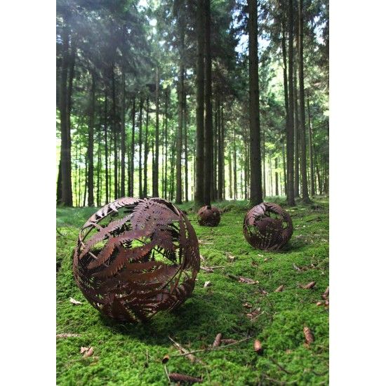 50 cm Dekokugeln in Rost Optik Deko Kugel Farne - Ø 50cm 
Durchmesser 50 cm
